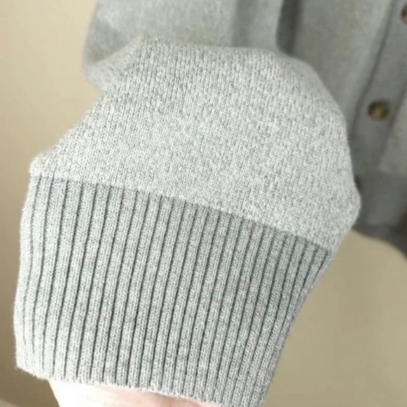 New Men’s Goodfellow Button Up Cardigan Knit Sweater Size M Masonry Gray - Picture 4 of 4